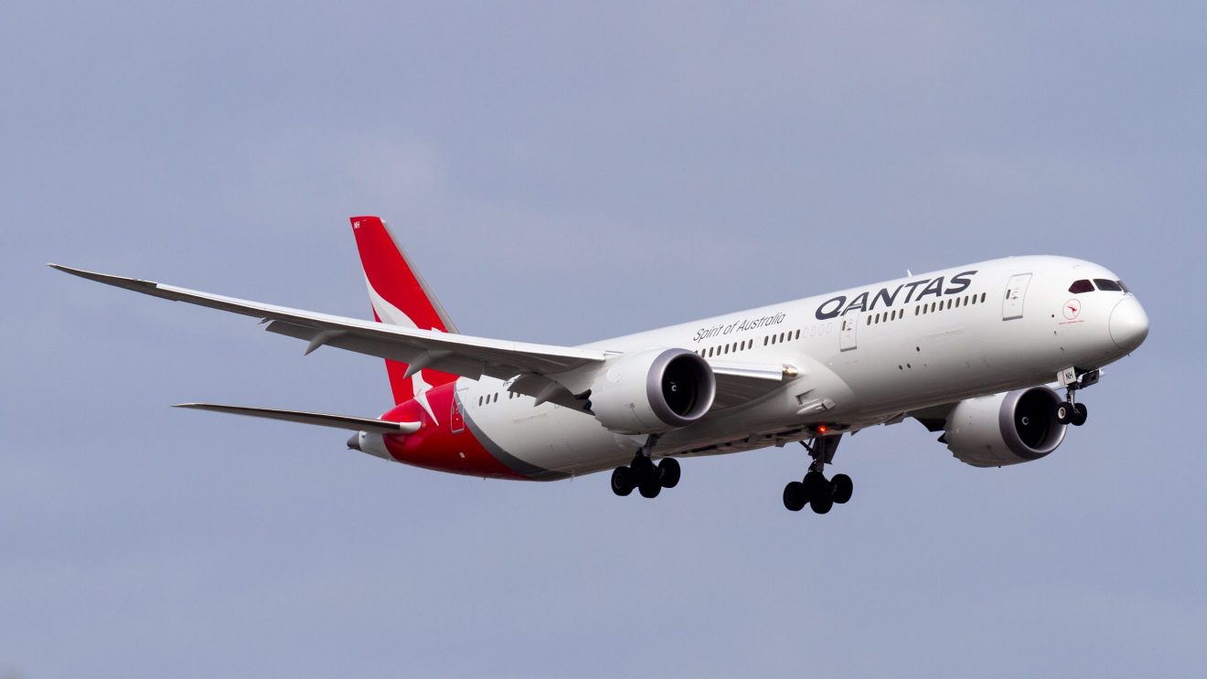 Qantas Boeing 787-9 VH-ZNH