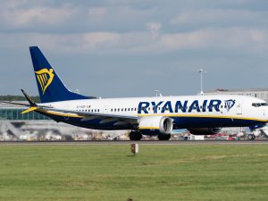 A Ryanair Boeing 737-8200 taxiing.