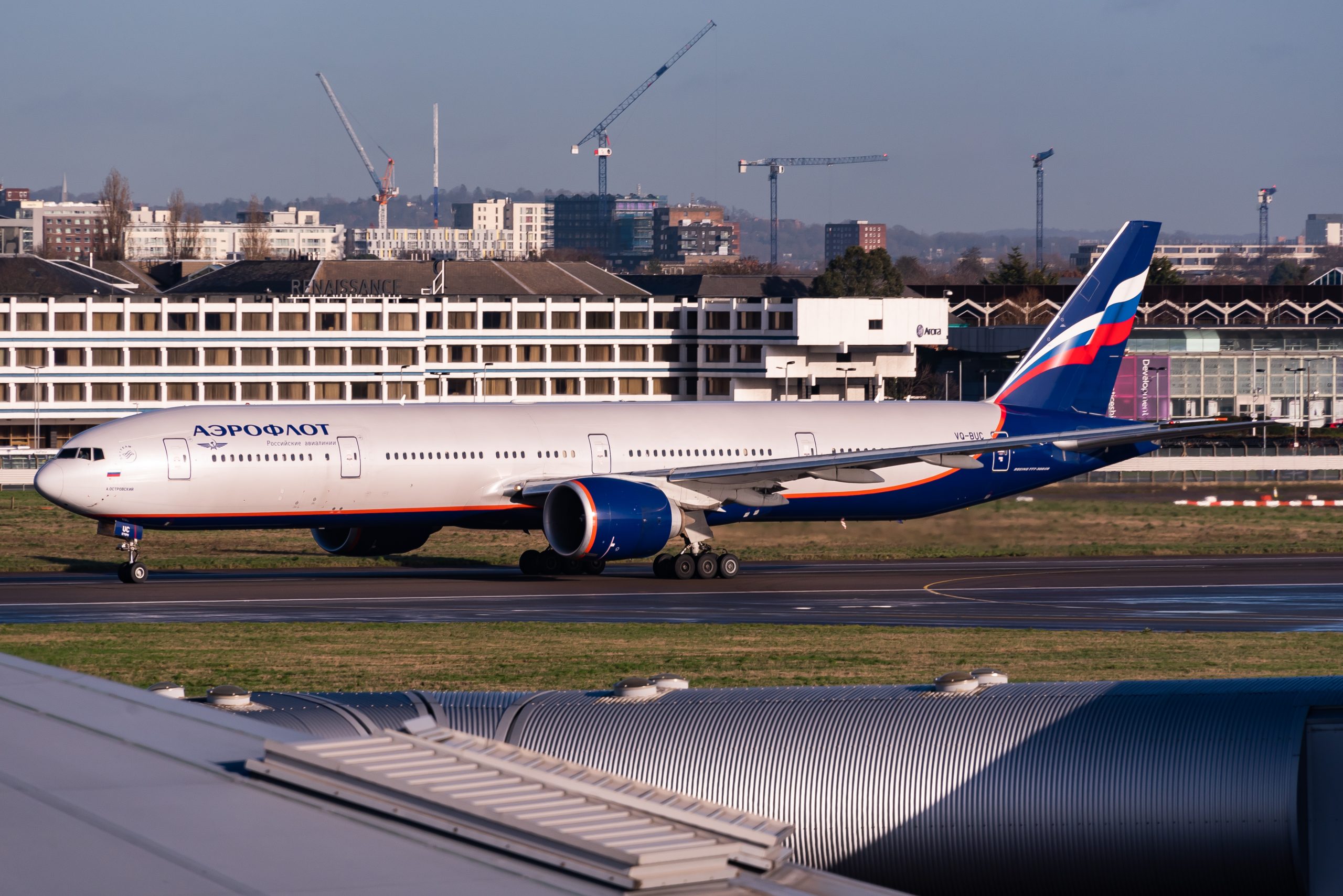 Aeroflot Boeing 777 Landing at Heathrow Airport.