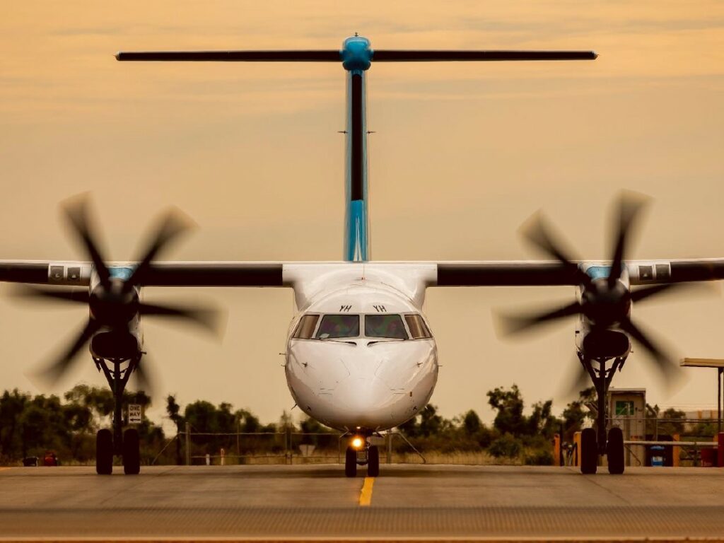 Front view of National Jet Express Dash 8 aircraft acquired by Rex Airlines