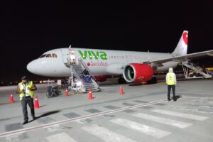 Viva_aerobus_A320-271N_(XA-VIJ)_at_CJS