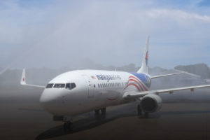 Malaysia Airlines flight welcomed by water cannon salute in Kota Kintabalu