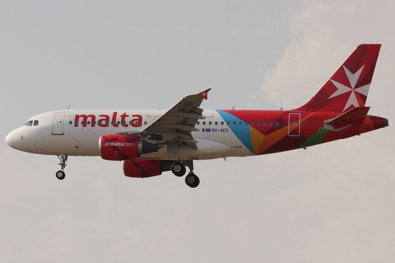 An Air Malta Airbus A319 approaches to land.