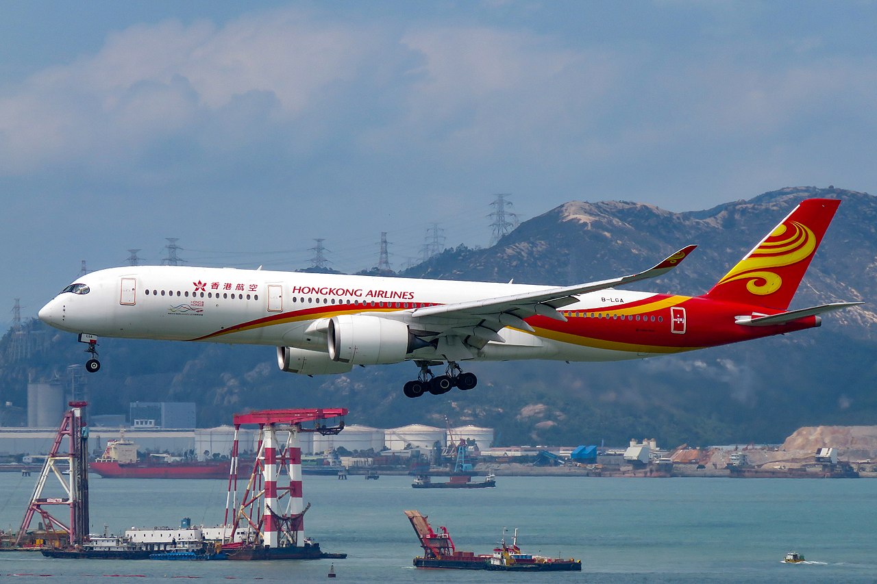 A Hong Kong Airlines Airbus lands in Taipei.