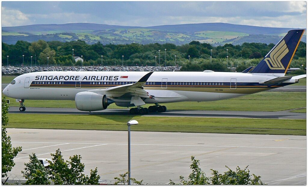 A Singapore Airlines A350 taxis to the runway.