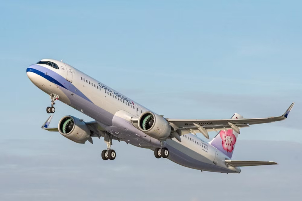 A China Airlines A321neo in flight