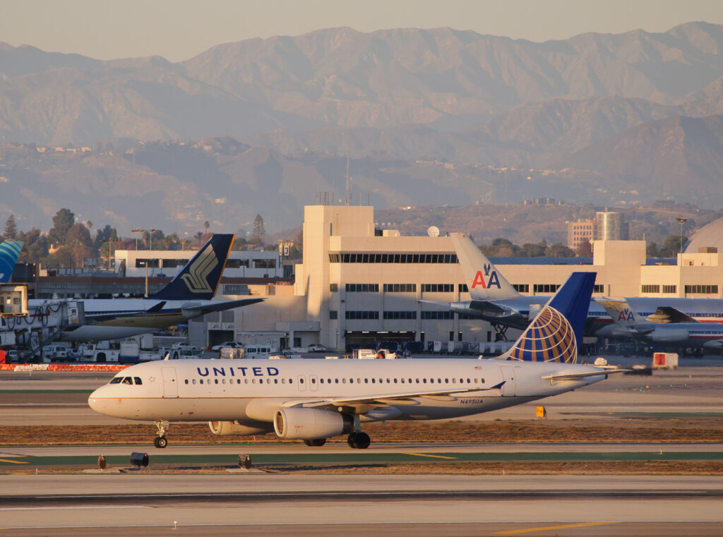 A United Airlines jet on the taxiway.