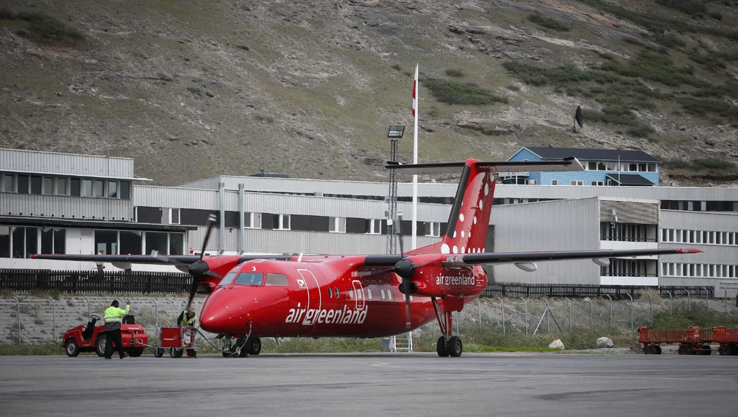Air Greenland's Dash 8-Q200