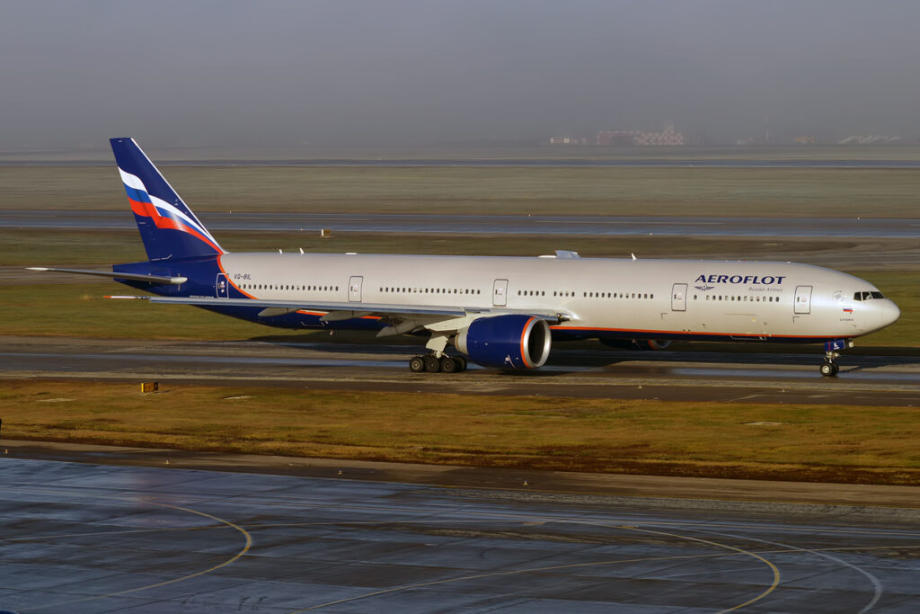 Aeroflot_VQ-BIL_Boeing_777-3M0_ER_30151908252_2-1024x683.jpg