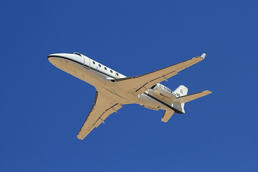 A Skyservice Gulfstream jet in flight.