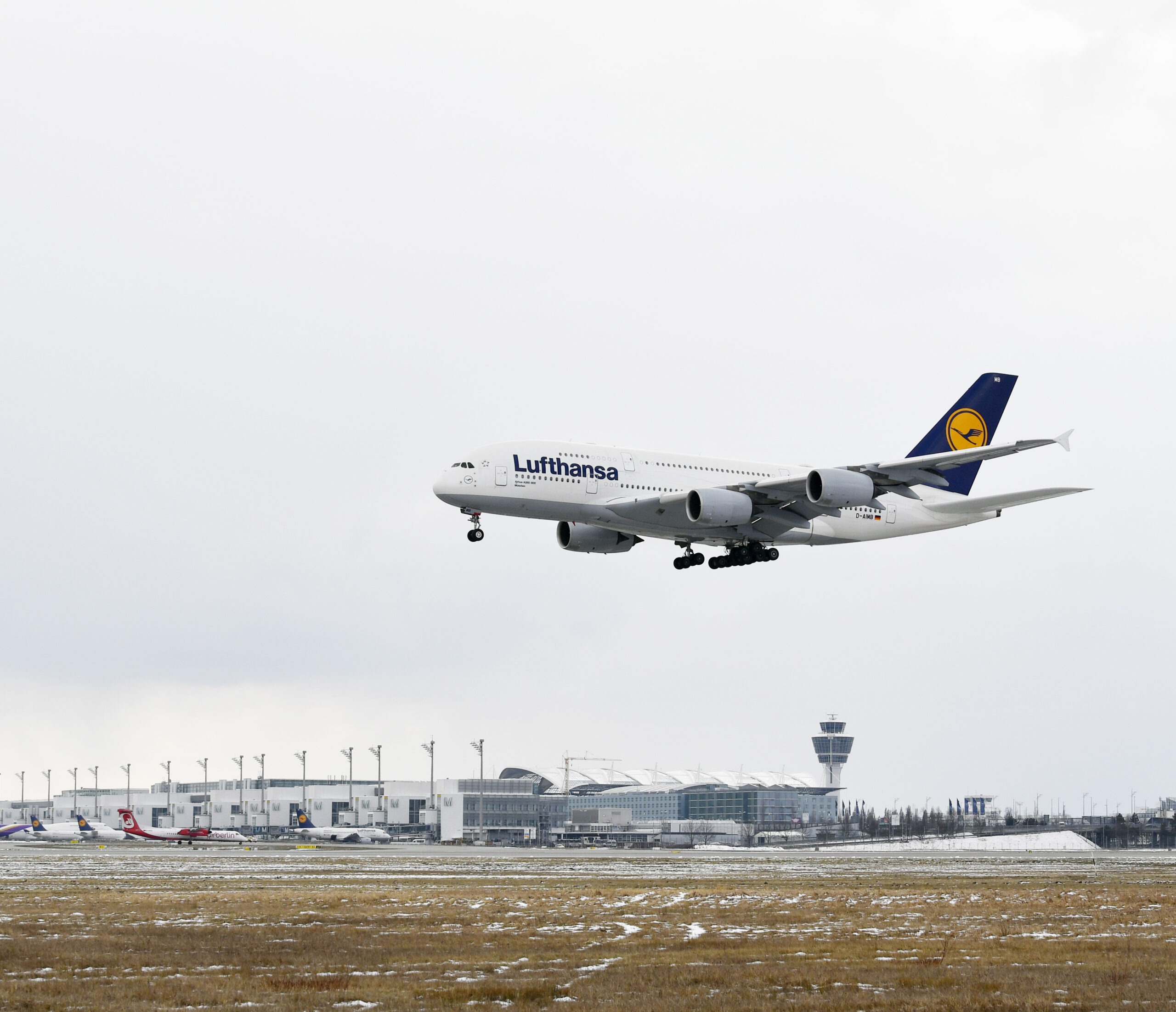 Lufthansa reactivates Airbus A380 aircraft.