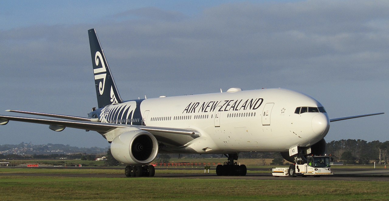 An Air New Zealand Boeing 777 on the taxiway.