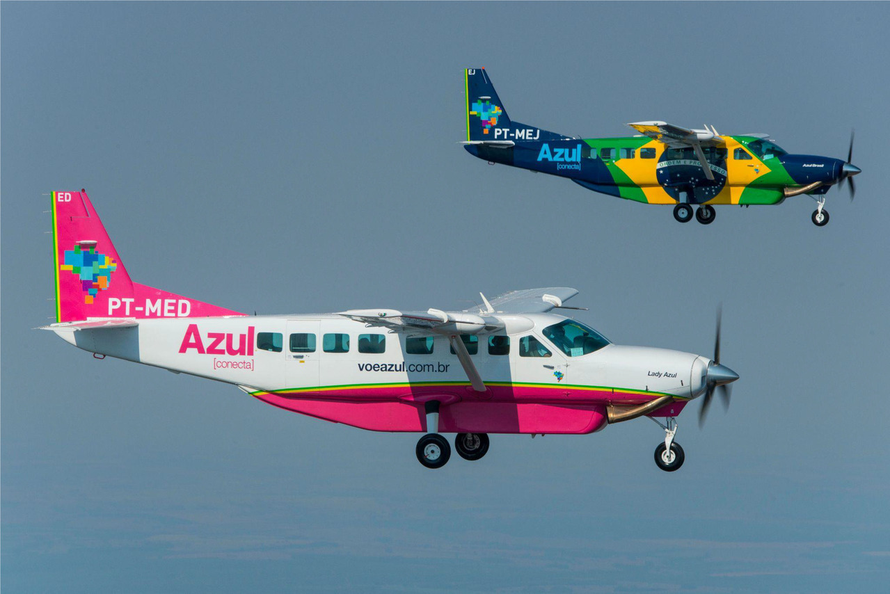 Two Azul Conecta Cessna Grand Caravans in flight