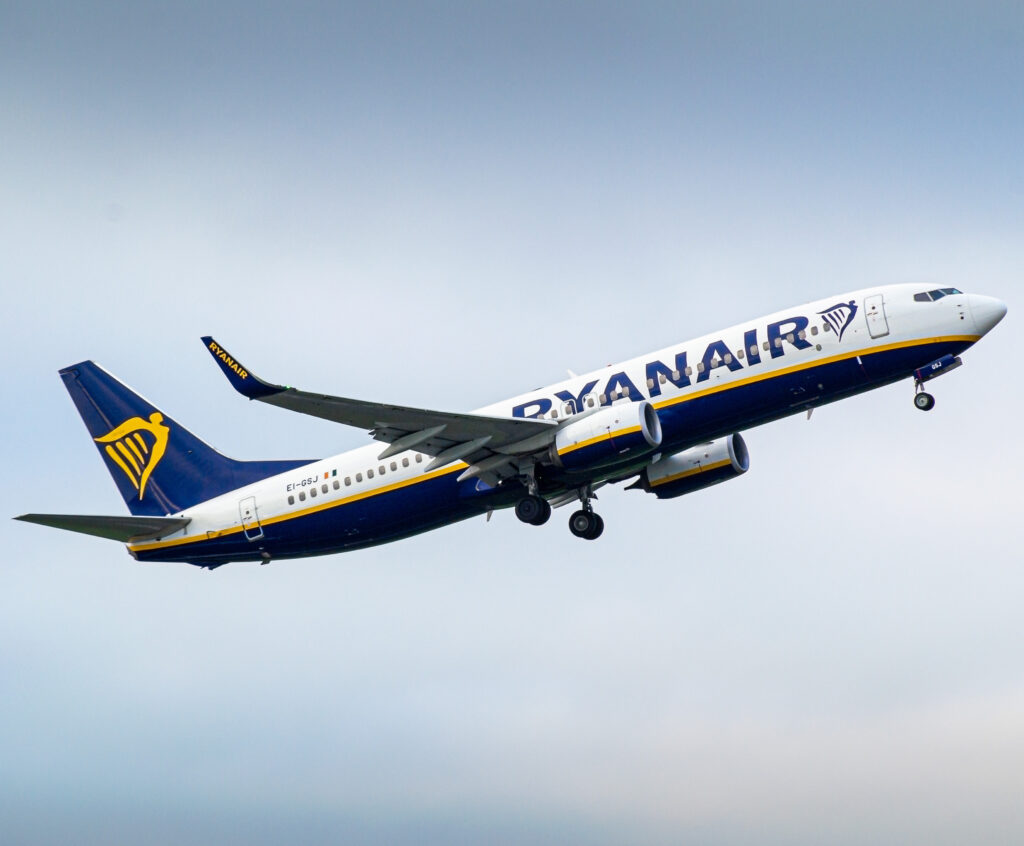 Ryanair to Power 100% of Amsterdam Flights with 40% SAF