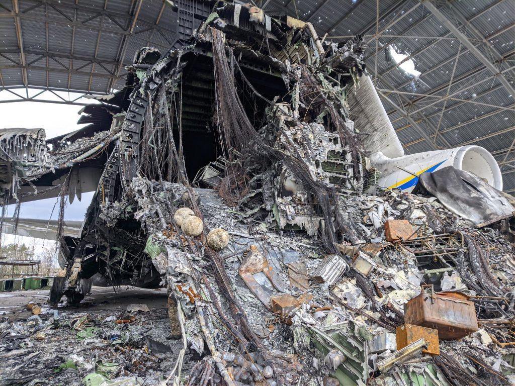 Antonov AN-225 Mriya destroyed in Gostomel.