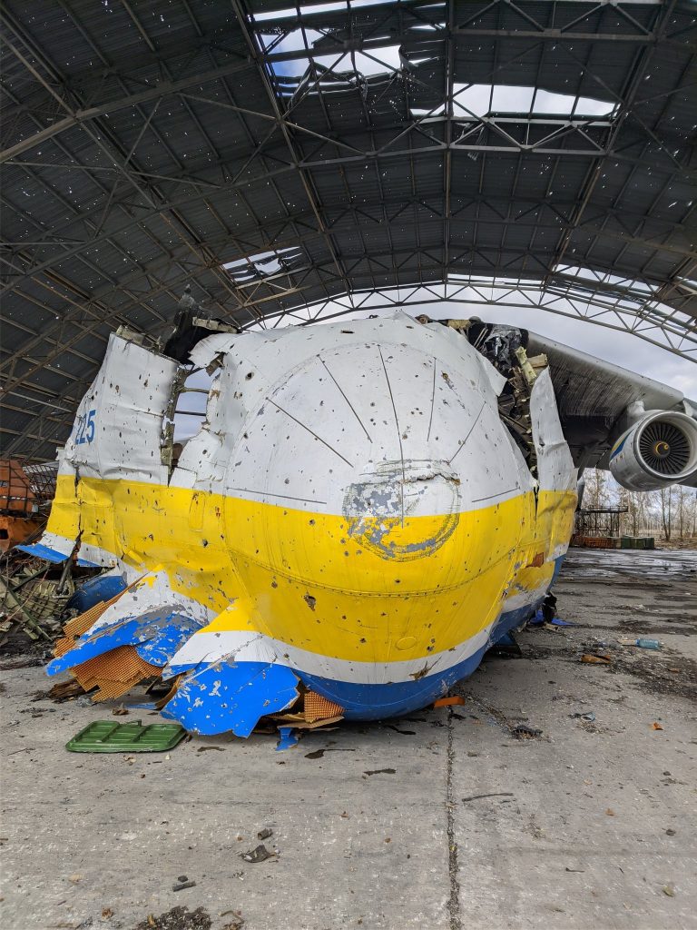 Antonov AN-225 Mriya destroyed in Gostomel.
