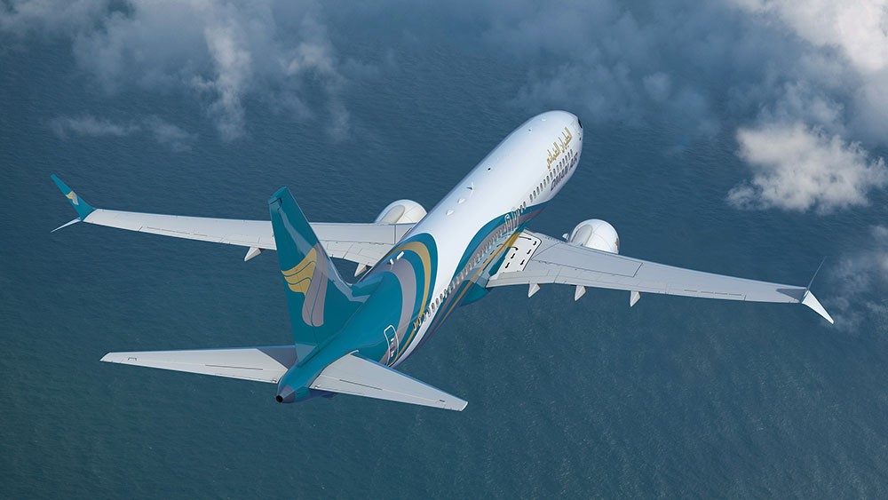 Oman Air Boeing 737 MAX is heading to Glasgow. 
