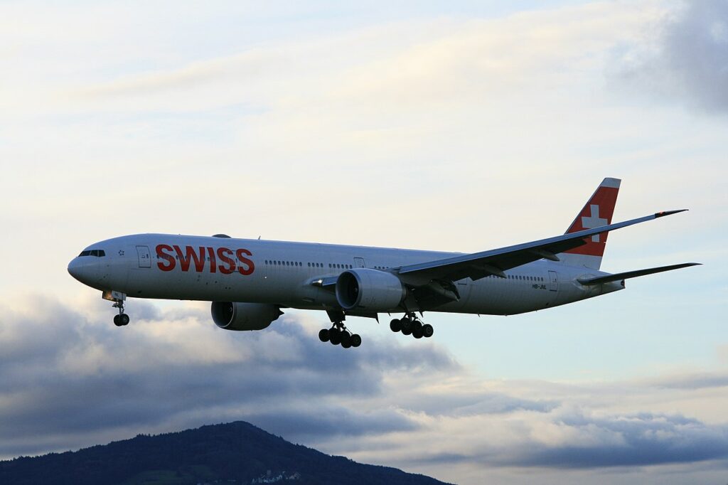 A Swiss Airlines Boeing 777 on approach to land.