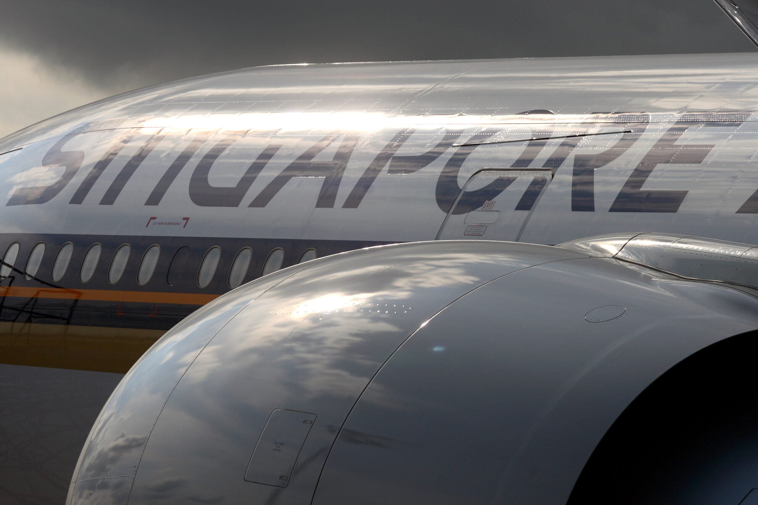 Close up of the side of a Singapore Airlines aircraft.