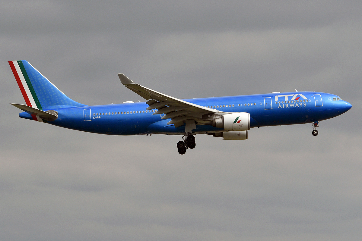 An ITA Airways Airbus A330 approaches to land.