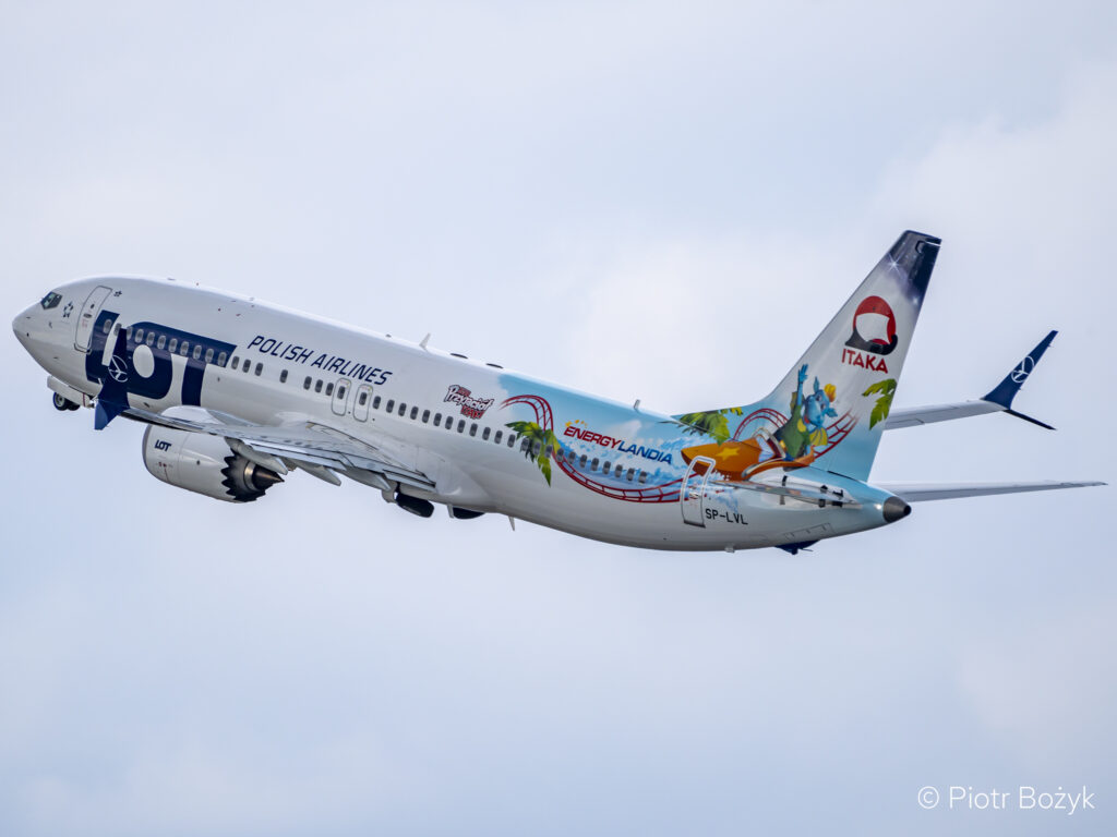 Poland's Flag Carrier: LOT Polish Airlines' Fleet In 2022