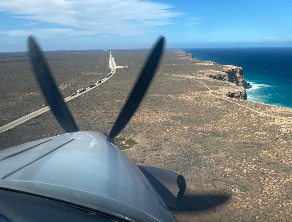 An RFDS Pilatus PC12 approaches to land on Eyre Highway.