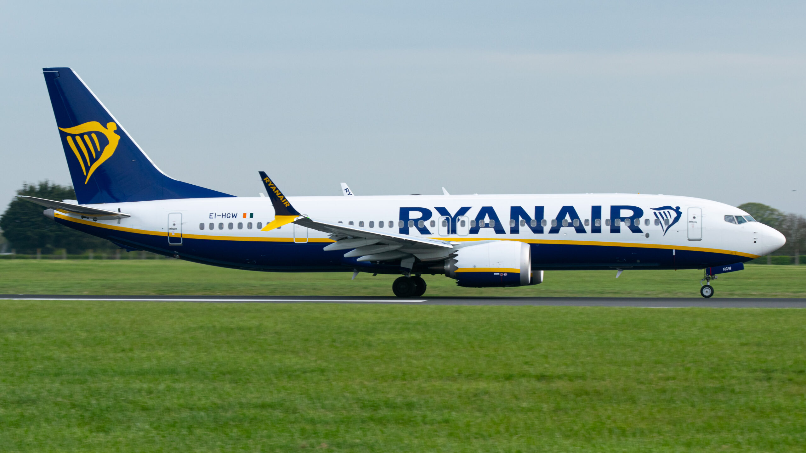 London Luton to Receive Three Ryanair 737 MAXs