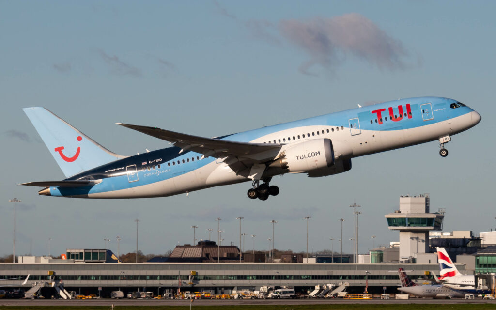 TUI Plans Chartered Muscat Flights for The Winter