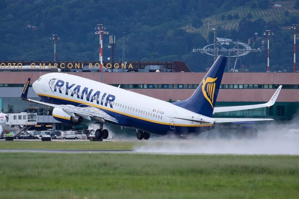 A Ryanair jet lands in Italy.