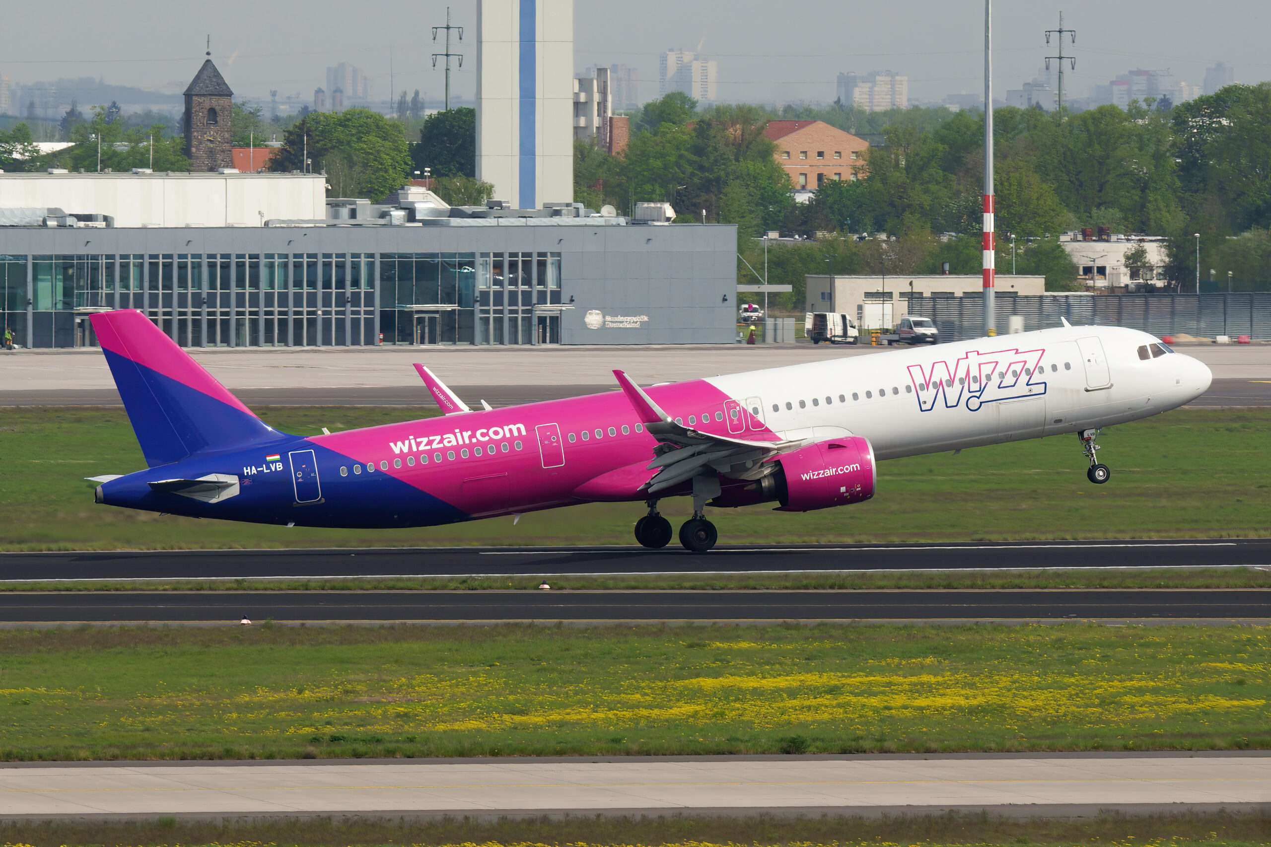Wizz Air’s London Luton Flights to Be All-A321neo by 2025