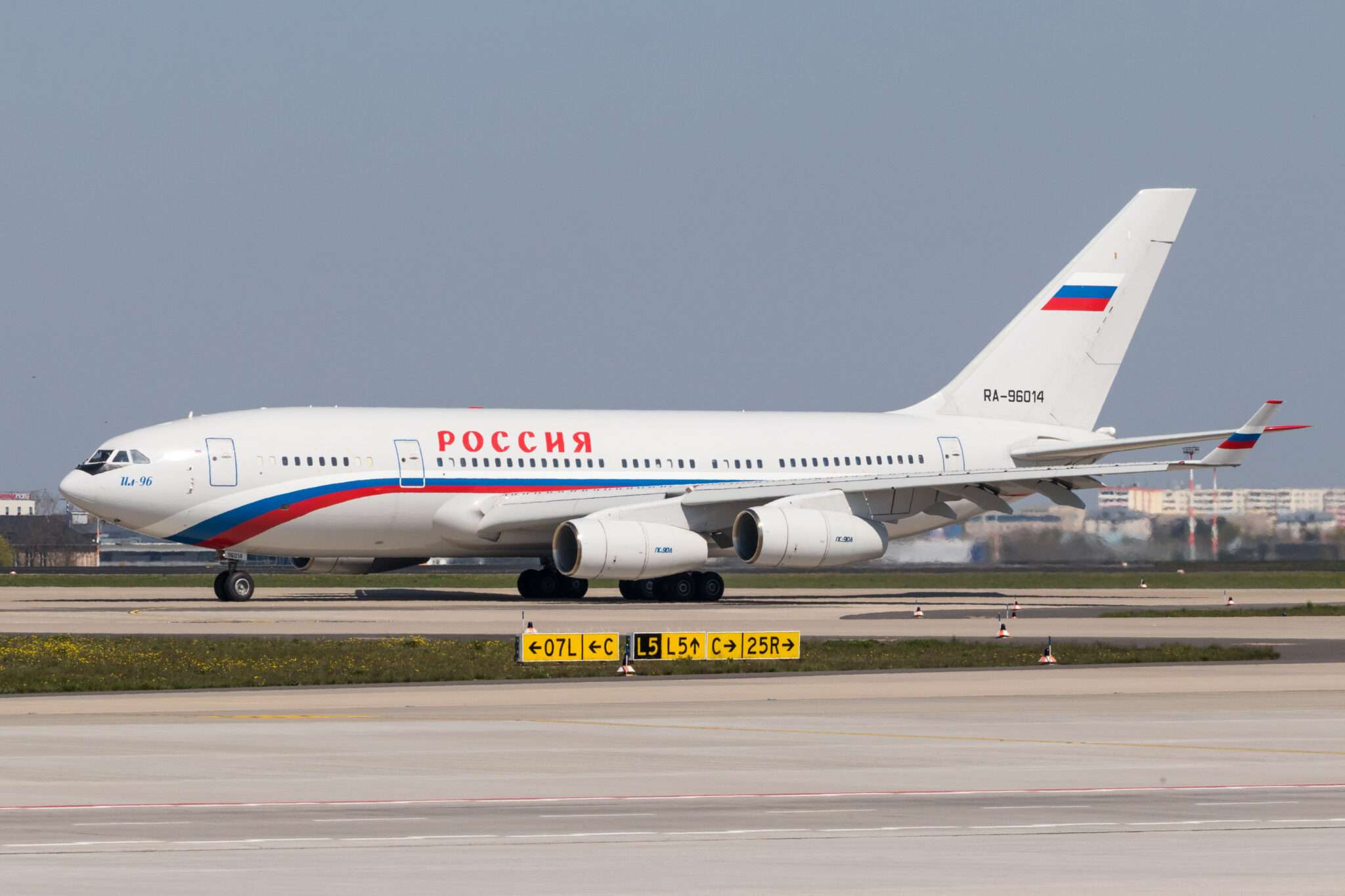 A Russian Plane is Heading to Washington - Continues onwards to New York.