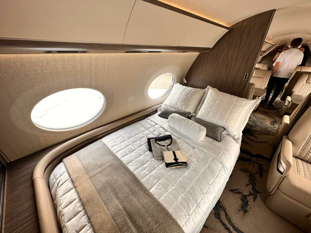 Paris Air Show: The Qatar Executive Gulfstream G700 - AVS