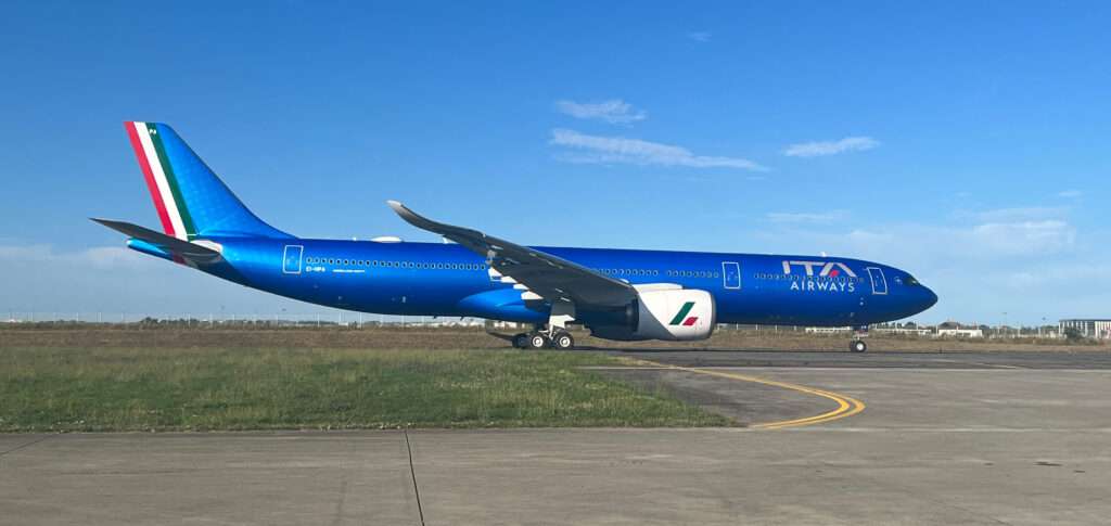 AerCap Celebrates First of Two A330neo Deliveries to ITA