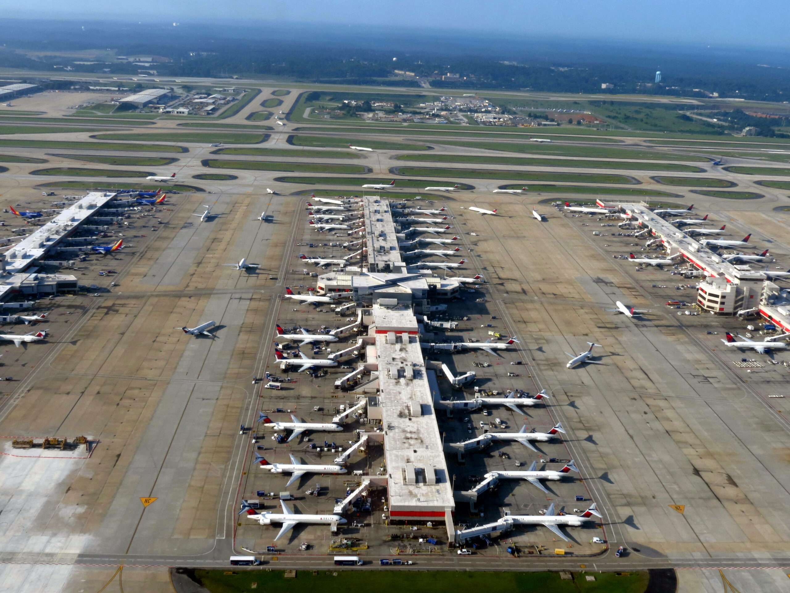 What Are The Top 5 Busiest Airports In The World?