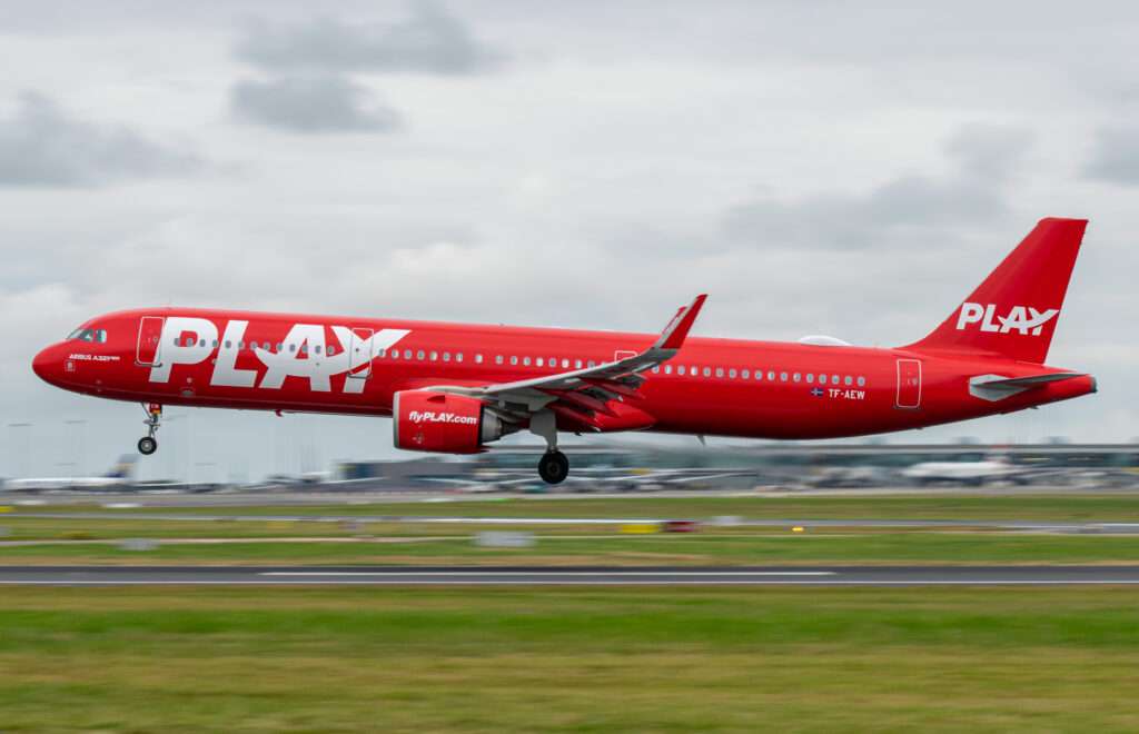 PLAY Soars To New Records with 190,000 Passengers in July