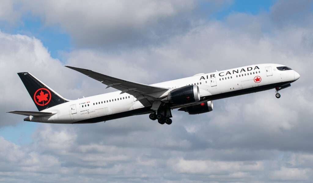 Air Canada Reports Strong Second-Quarter Profit