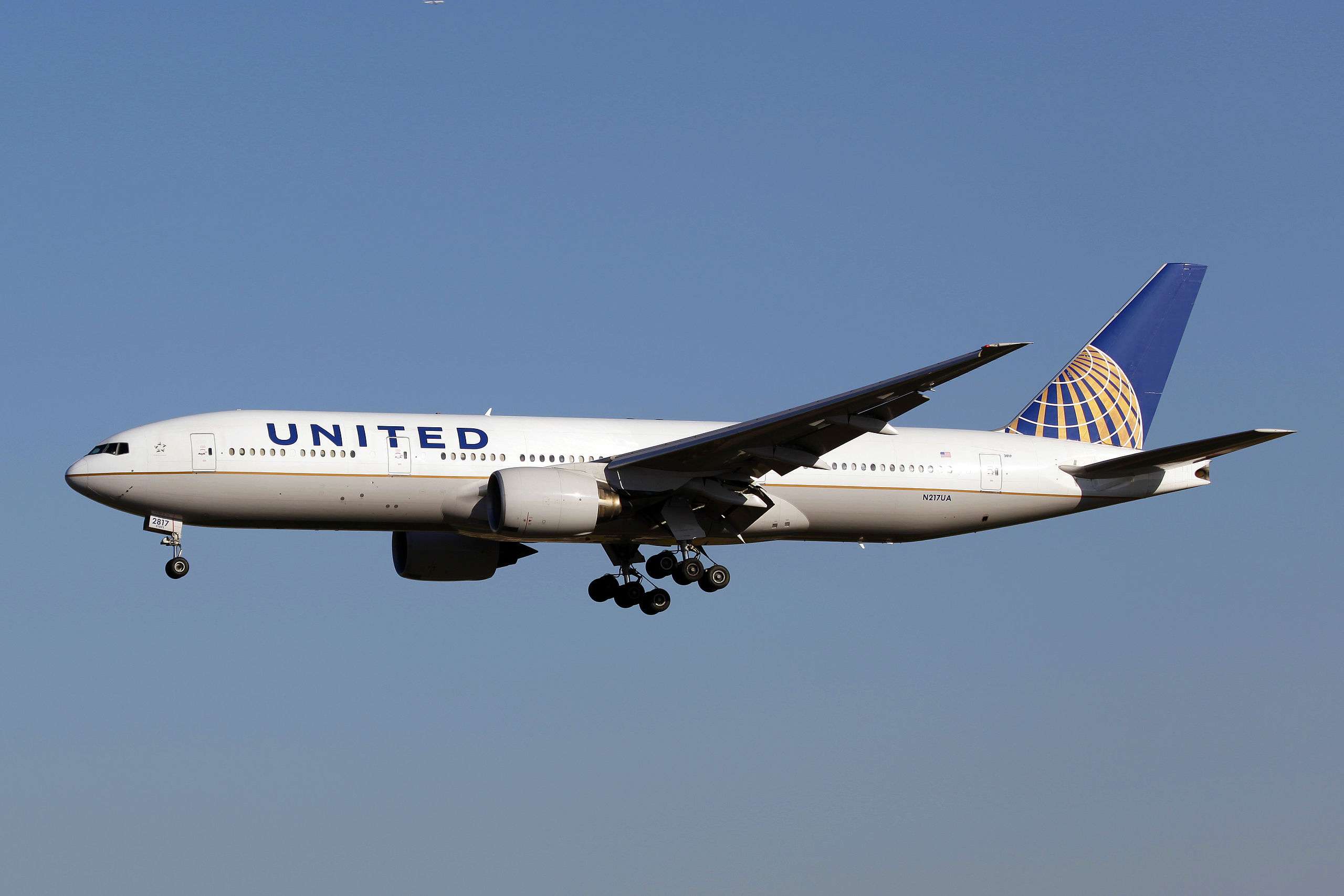 Crew Blamed For United Flight That Nearly Crashed in Maui