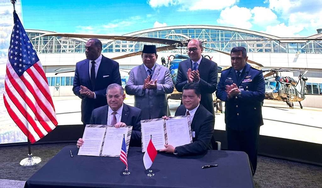 Indonesia and Sikorsky officials sign agreement for Black Hawk helicopters