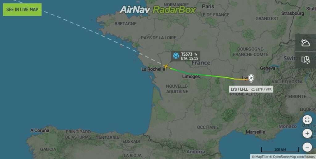Air Transat flight Lyon - Montreal declares emergency