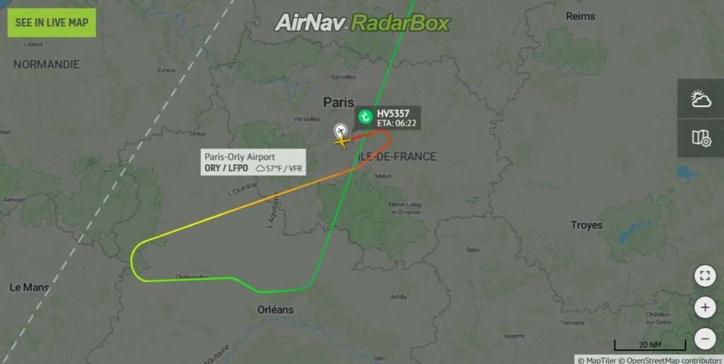 Transavia flight Amsterdam-Faro declares emergency