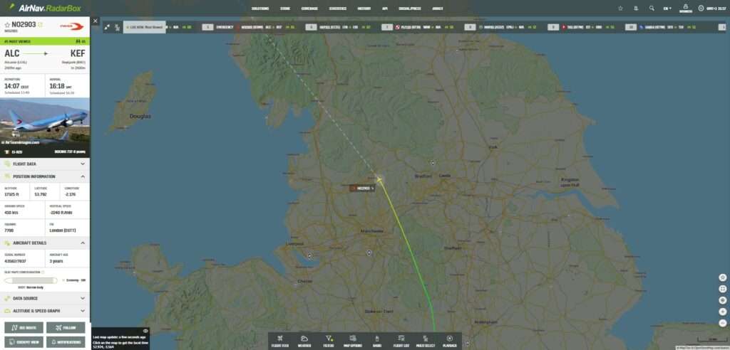 Neos Flight from Alicante to Keflavik Declares Emergency - Diverts to Manchester.