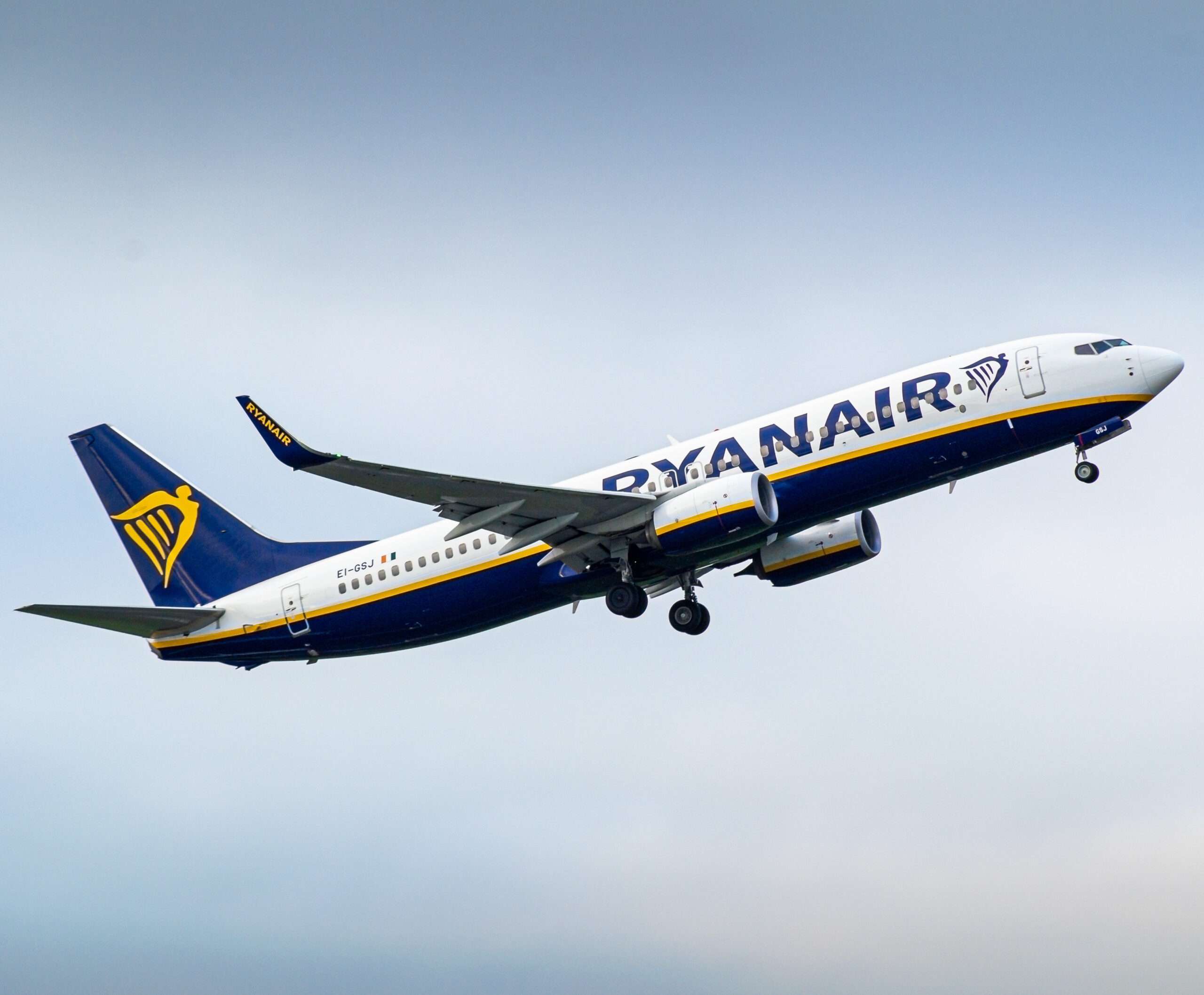 Ryanair Wants NATS CEO to Resign Amid London Gatwick Chaos