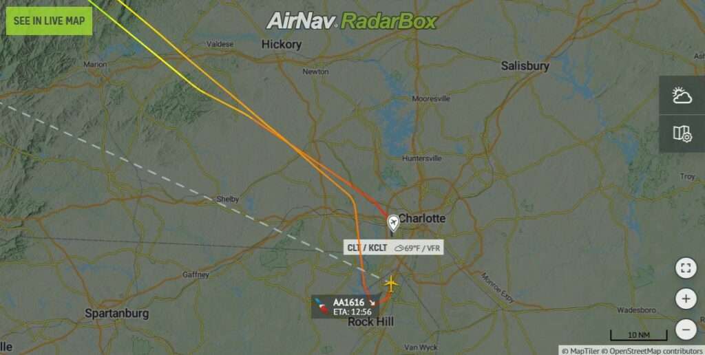 Flight plan track of American Airlines flight AA1616 Charlotte to Kansas City, showing return to Charlotte.