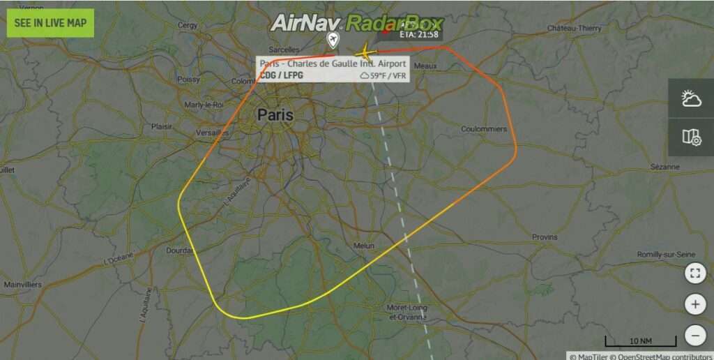 Flight track of Air France AF912 from Paris to Yaoundé, Cameroon, showing return to Paris.