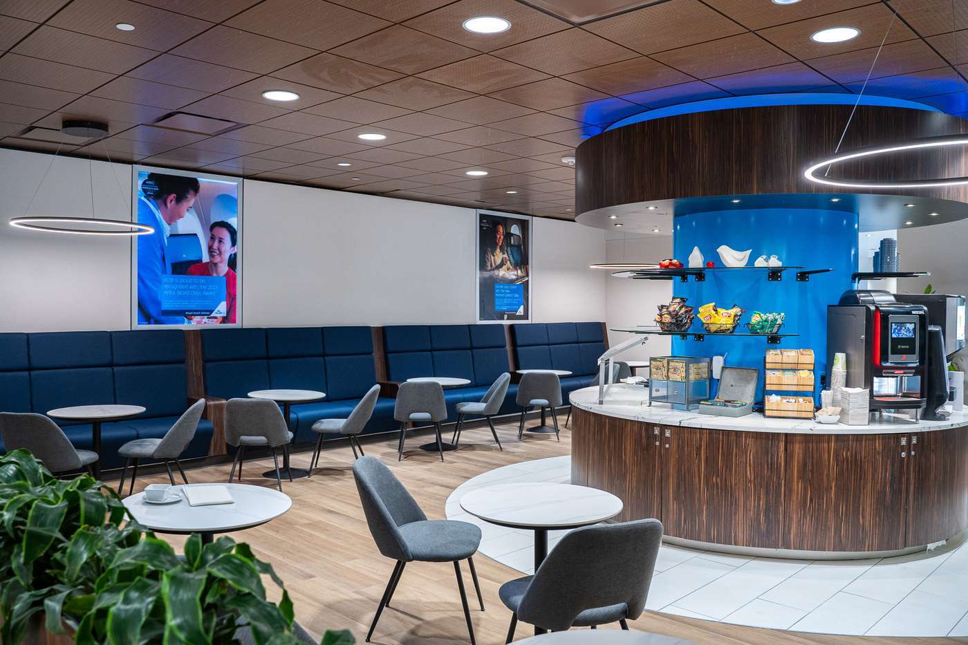 KLM Opens Up Crown Lounges in Toronto & Houston