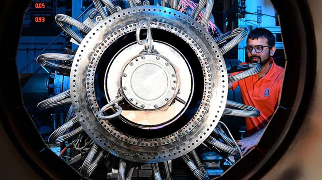 A Rolls-Royce hydrogen test engine