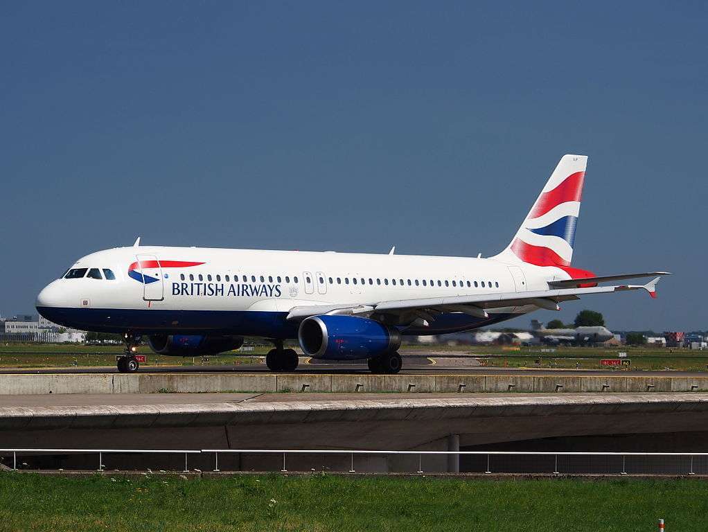 A British Airways A320 on the taxiway.
