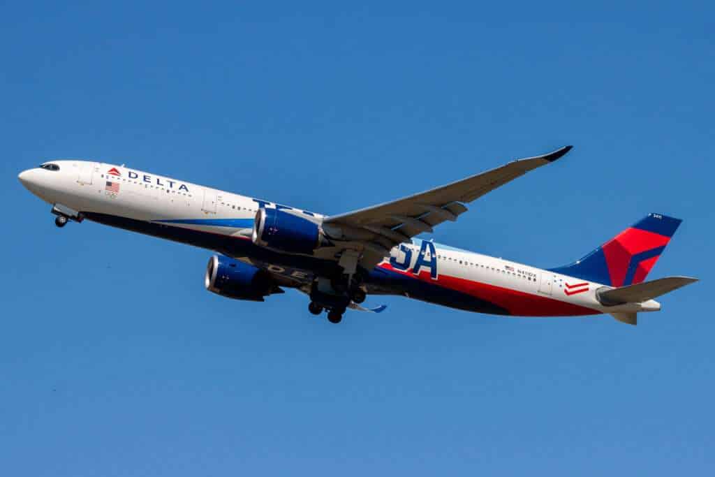 Delta Air Lines Cancels Tel Aviv Flights Until November 15