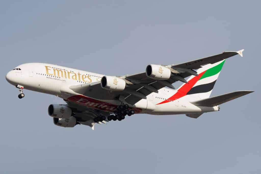 Emirates A380 To Sydney Suffers Engine Trouble in Dubai