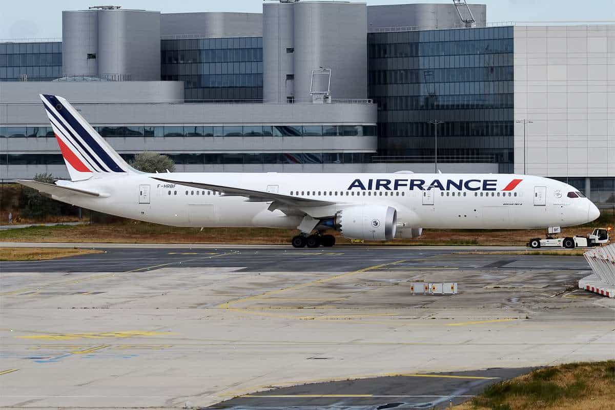 Air France Boeing 787 to Nairobi U-Turns Back to Paris